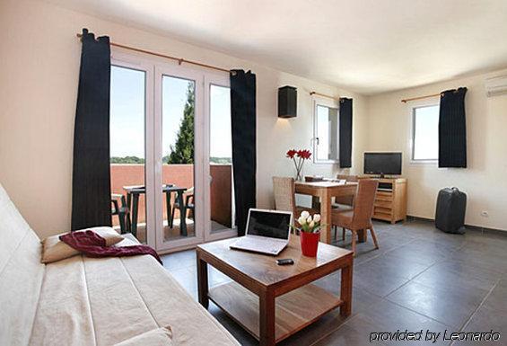 Hotel Domaine Le Milos Castries Szoba fotó